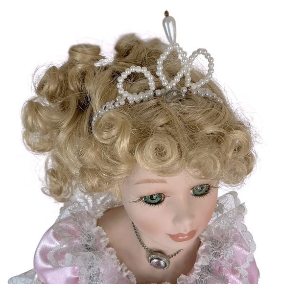 Vintage Porcelain Princess Doll Birthstone Collection April Diamond Pink 17” - Picture 9 of 16